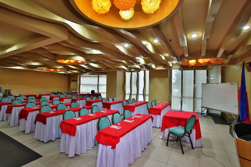 City Suites Ramos Tower Cebu Stadt Exterior foto