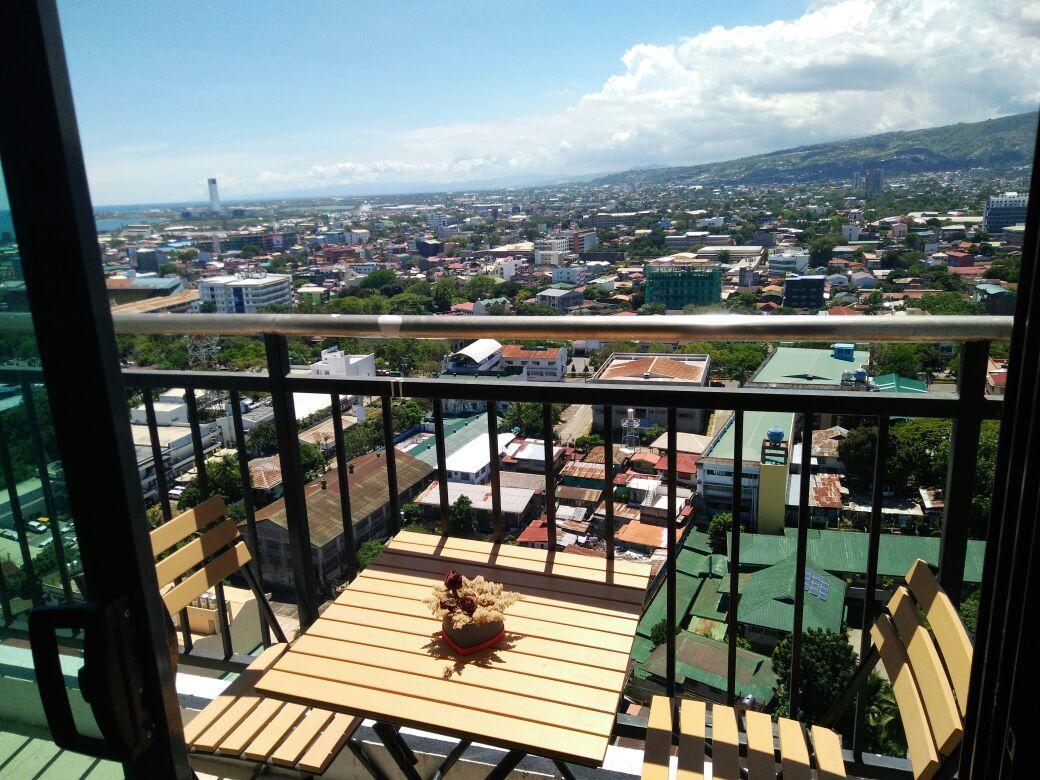 City Suites Ramos Tower Cebu Stadt Exterior foto
