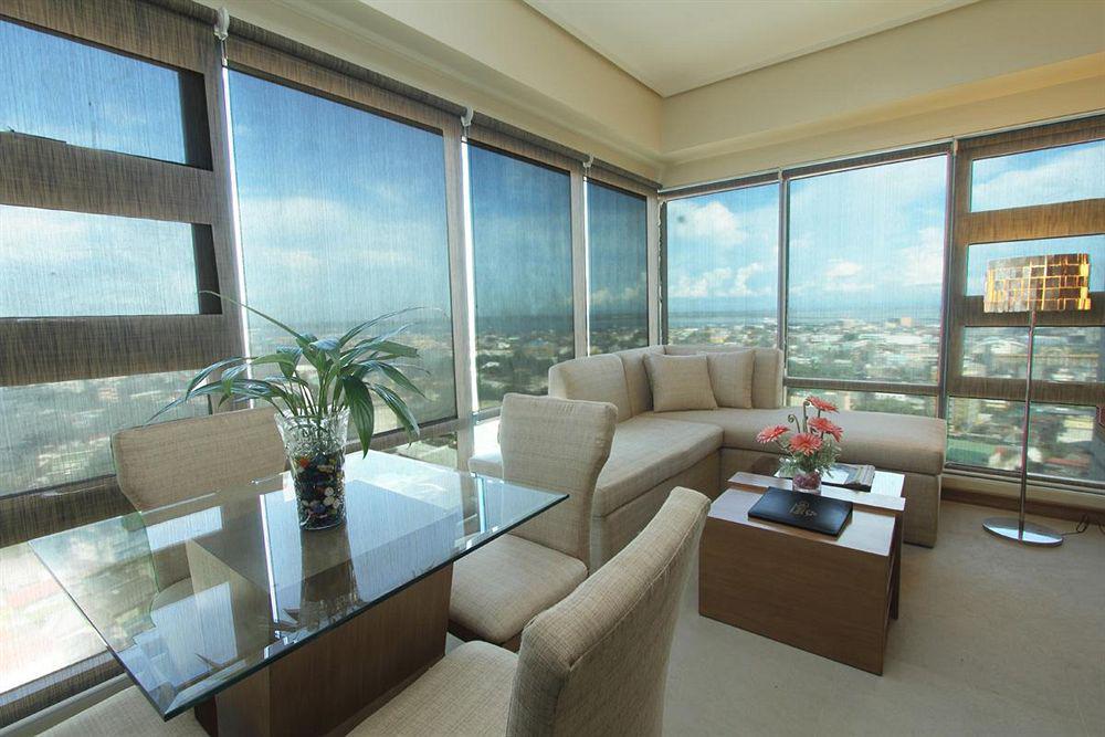 City Suites Ramos Tower Cebu Stadt Exterior foto